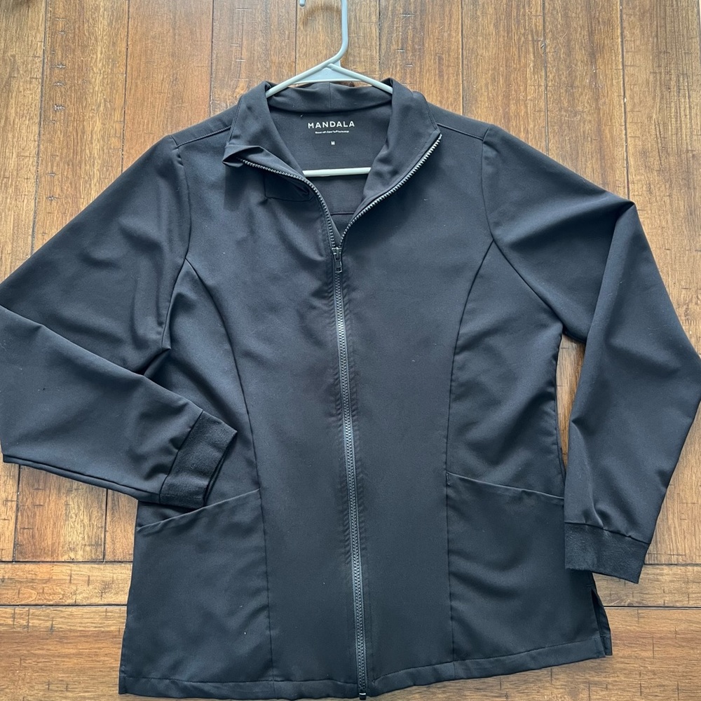Women’s Mandala scrub warm up jacket